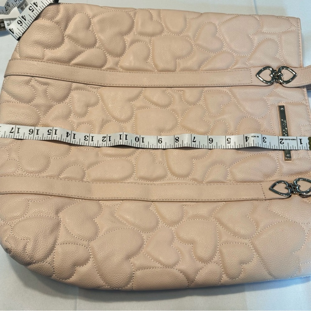 Betsey Johnson Blush Pink Faux Leather Quilted Heart Patterned Large Tote Bag - Picture 6 of 11